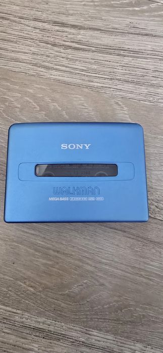 Sony Walkman WM-EX570 – Funcțional, Necesită Servisare