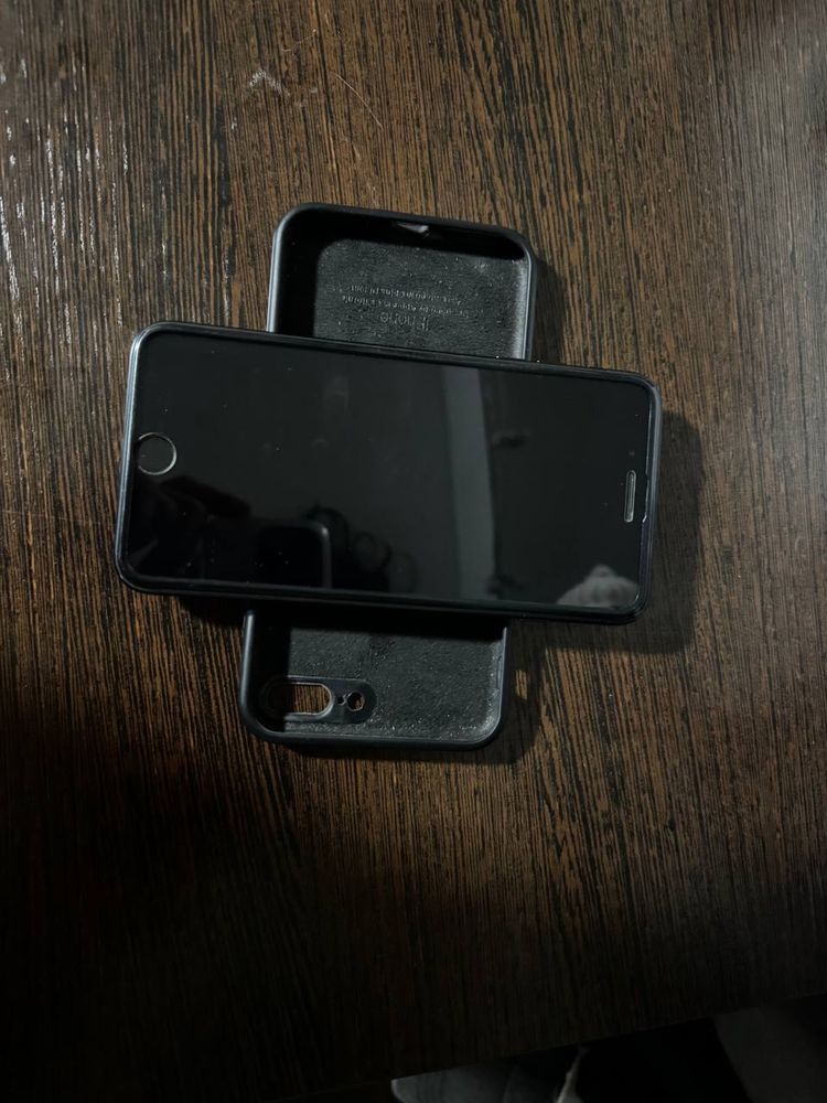 Iphone айфон 7+.
