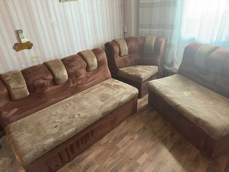 Разтегателен ъглов диван