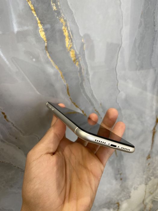 Iphone 11 ideal      .