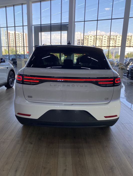 Leapmotor c11 gibrid 300 km