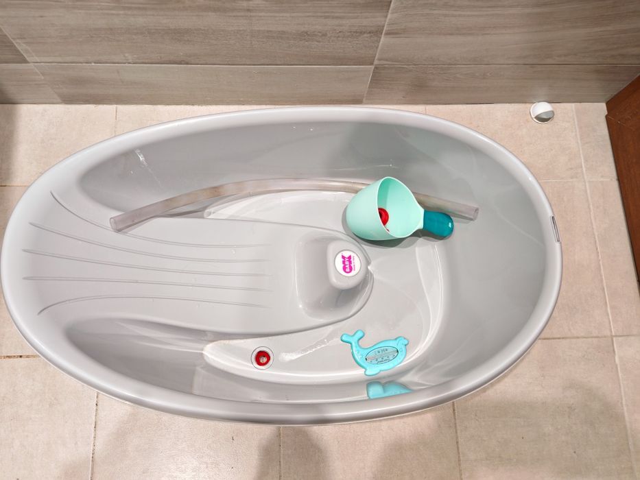 Вана за бебе със стойка