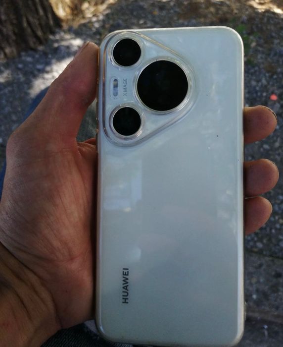 Huwei Pura 70 Pro за части.Перфектен