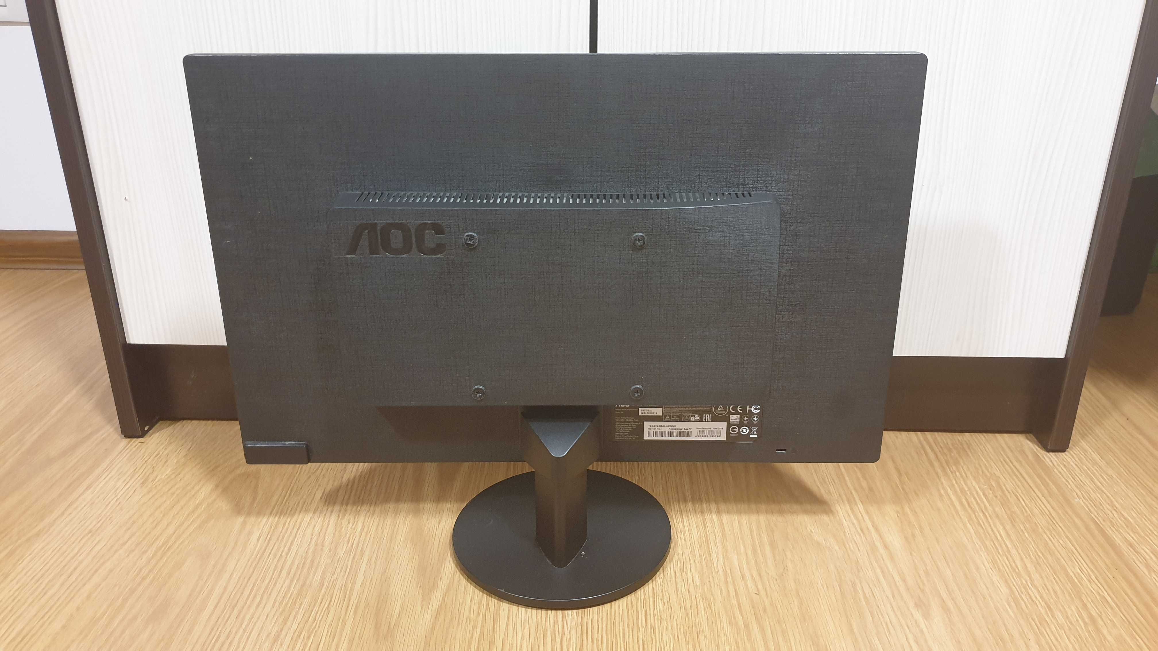 Monitor LED wide AOC 18,5 inchi