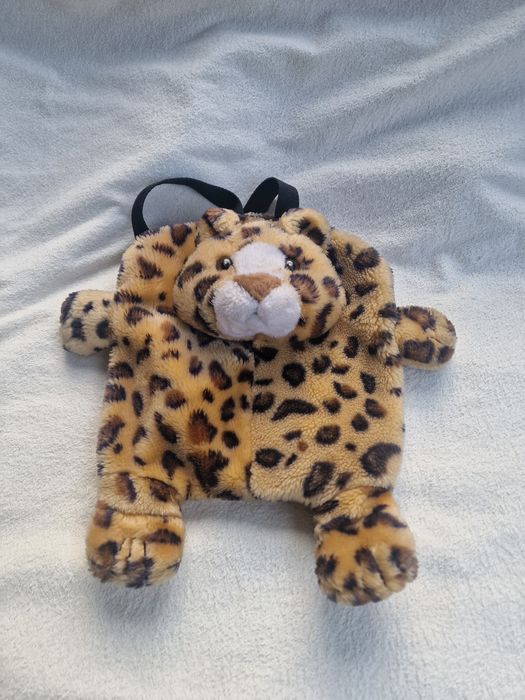 Милый плюшевый рюкзак «Лео-друг» 

Ищете подарок, который понравится