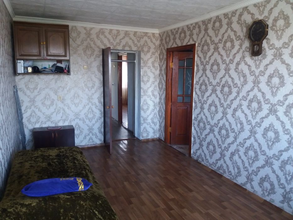 Срочно, торг продаётся солнечная, тёплая 3-х комнатная квартира в горо