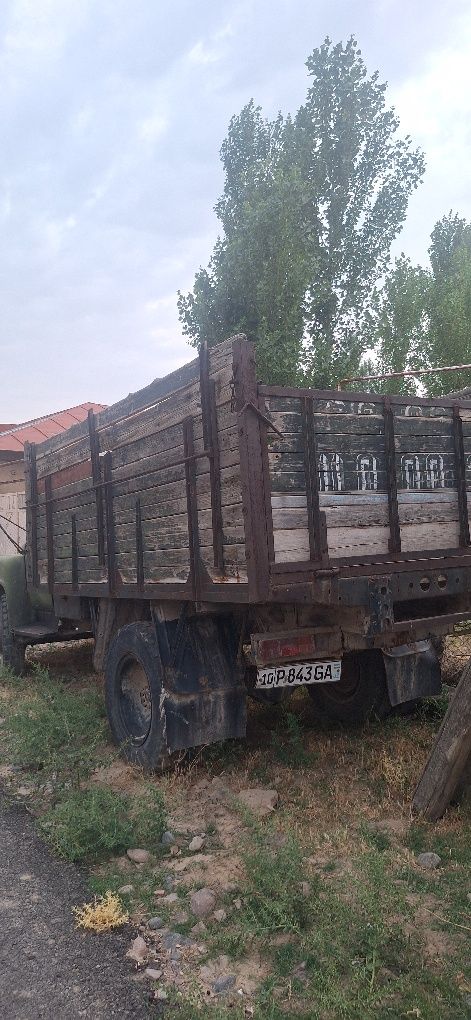 Gaz 53 F sotiladi