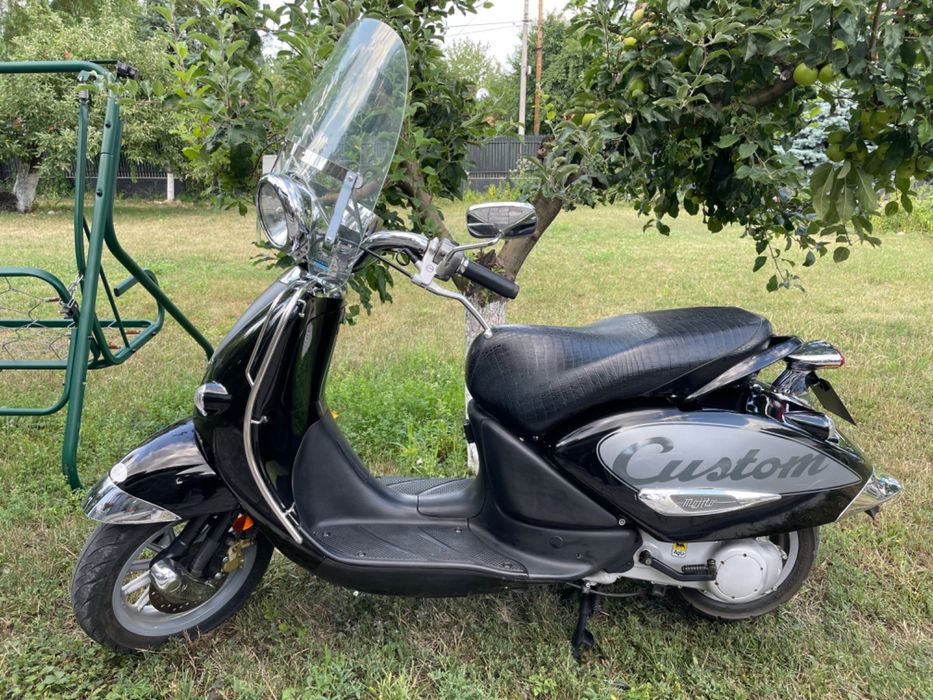 Motoscooter Aprilia Mojito Custom