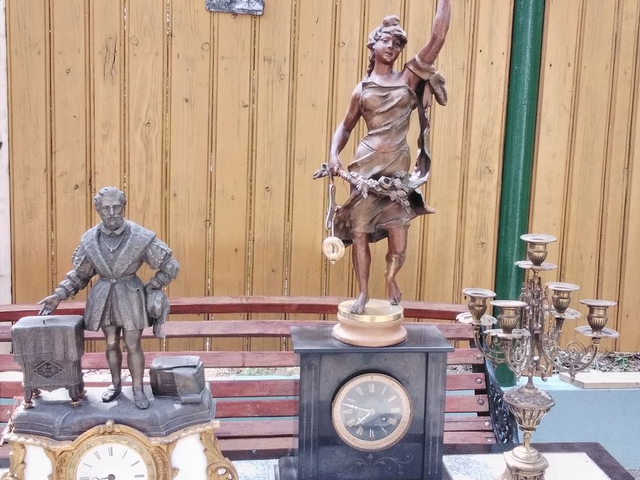 Ceas șemineu cu statuieta