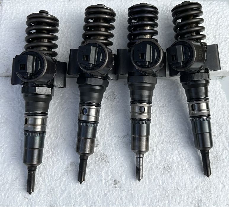 Injectoare Audi a6 c6 2.0 BLB