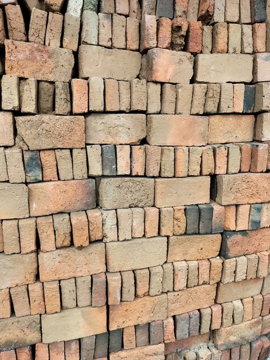 Vând cărămidă noua nefolosita