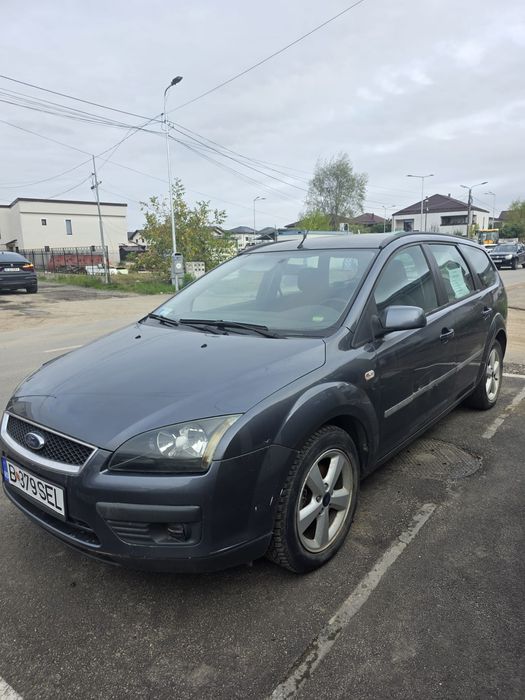 Vând Ford focus break