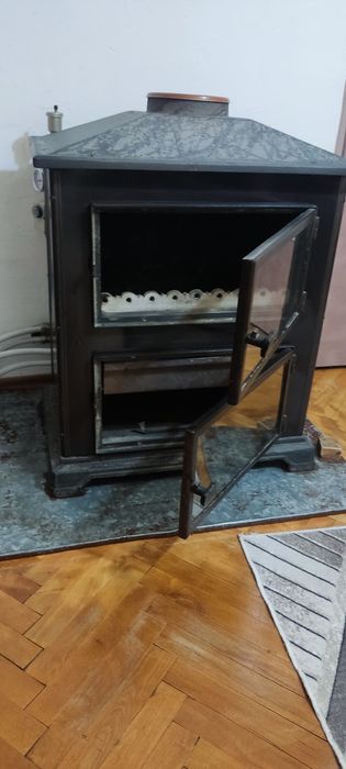 Камина на дърва с водна риза