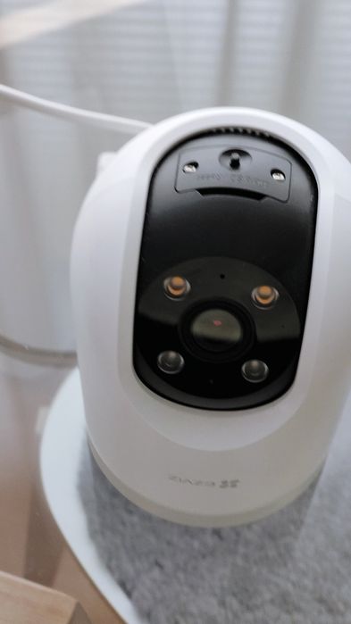 Camera IP Wireless EZVIZ H8c Pro, 4K, 8MP, IR 30m, sirena, microfon