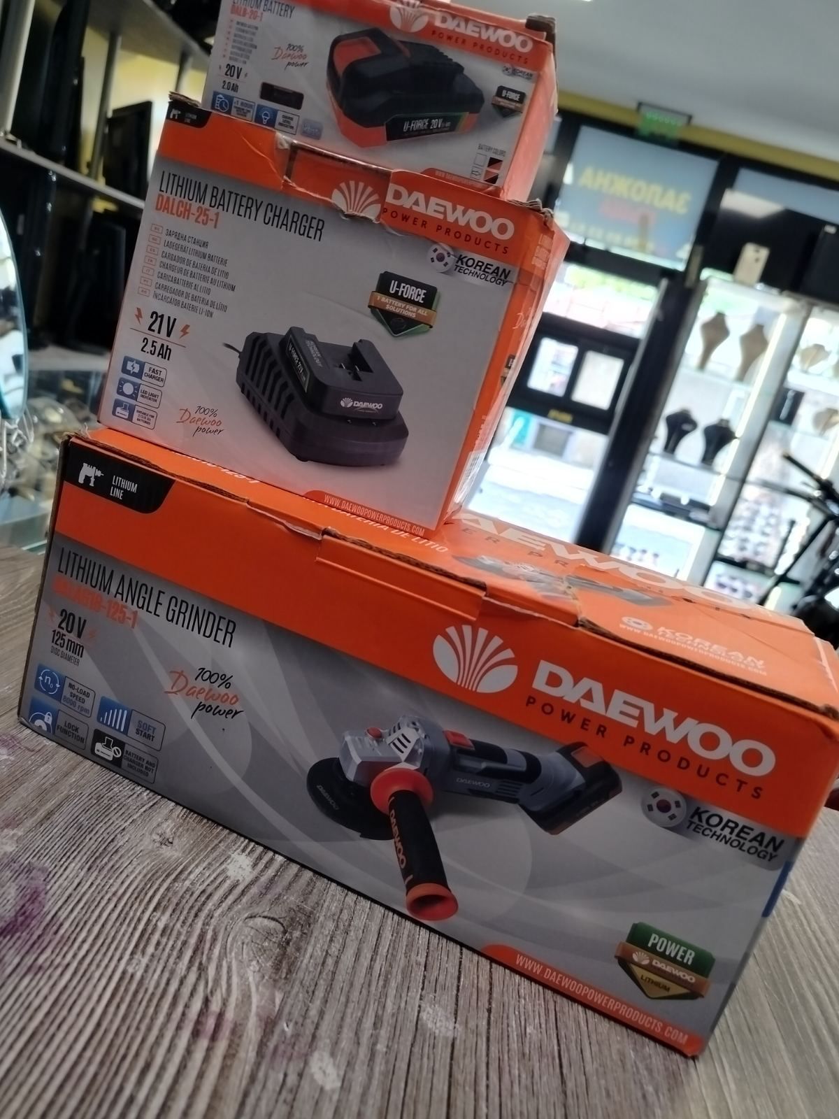 Нов Акумулаторен Ъглошлайф Daewoo  125мм със зарядно и батерия