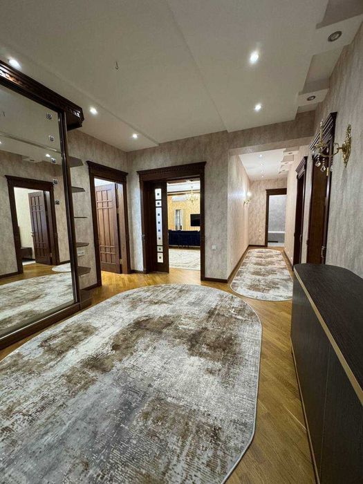 Продается 4х ком 180кв с ремонтом Габус Т.Шевченко