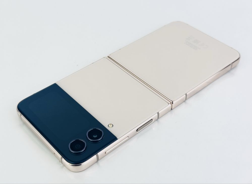 Samsung Galaxy Z Flip 4 5G 128GB 8RAM Pink Gold Перфектен Гаранция!