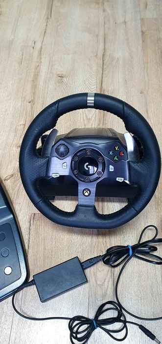 Gaming Volan Logitech G920 Volan+pedal+schimbător+adapter 

Funcționea