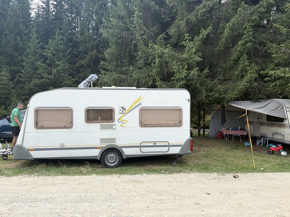 Vand rulota KNAUS 450, din 2001, cu 2 zone de dormit,