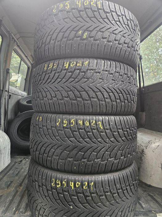 Гуми 295/40/21 Зимни