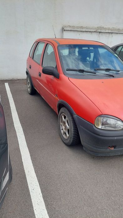 Vând Opel corsa b