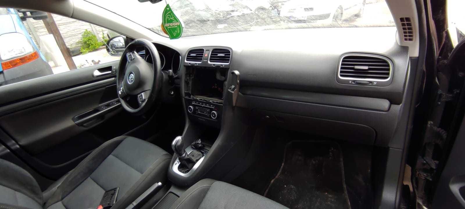 Dezmembrez Volkswagen Golf 6 2.0TDi Cod CFF 2011 break