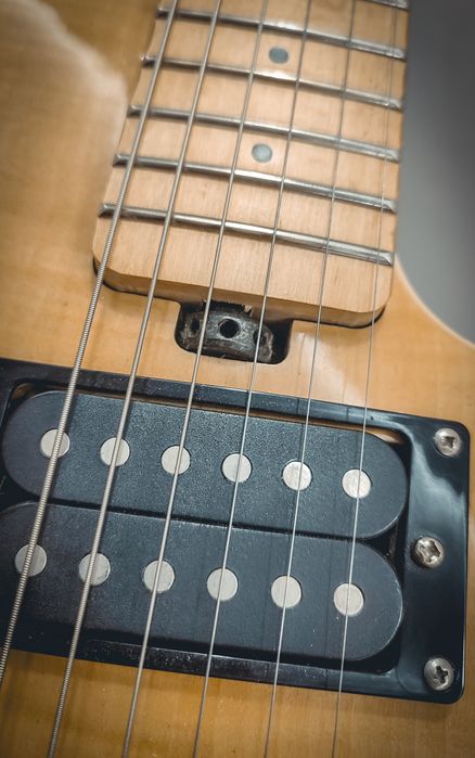 Music Man Axis китара