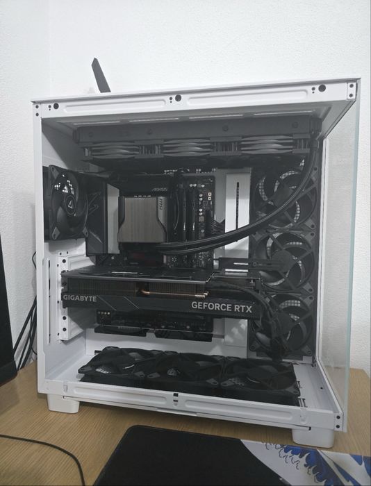 Vând PC Gaming