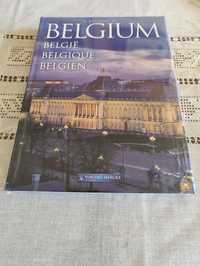 Луксозна книга с твърди корици: A Portrait of Belgium