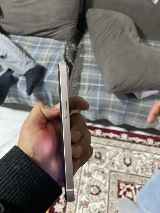 Продам айфон 13 идеал