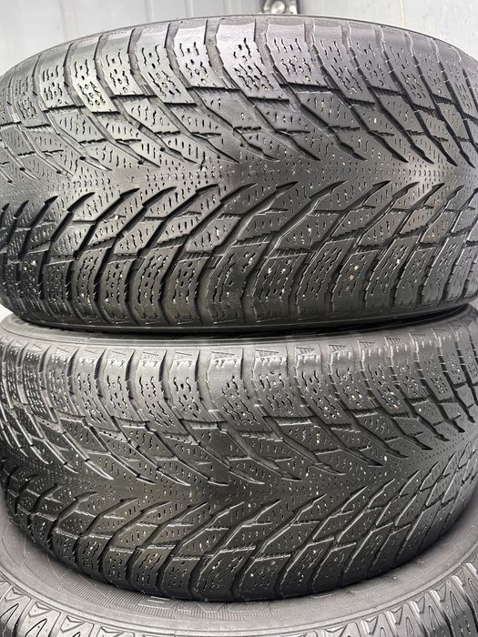 Шины 235/45R18 (2шт) Nokian