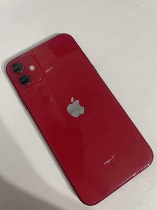 iPhone 11 красный, бу