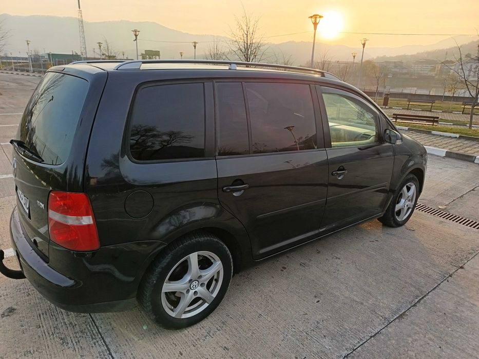 Mă vinde ,vrea mai nouă