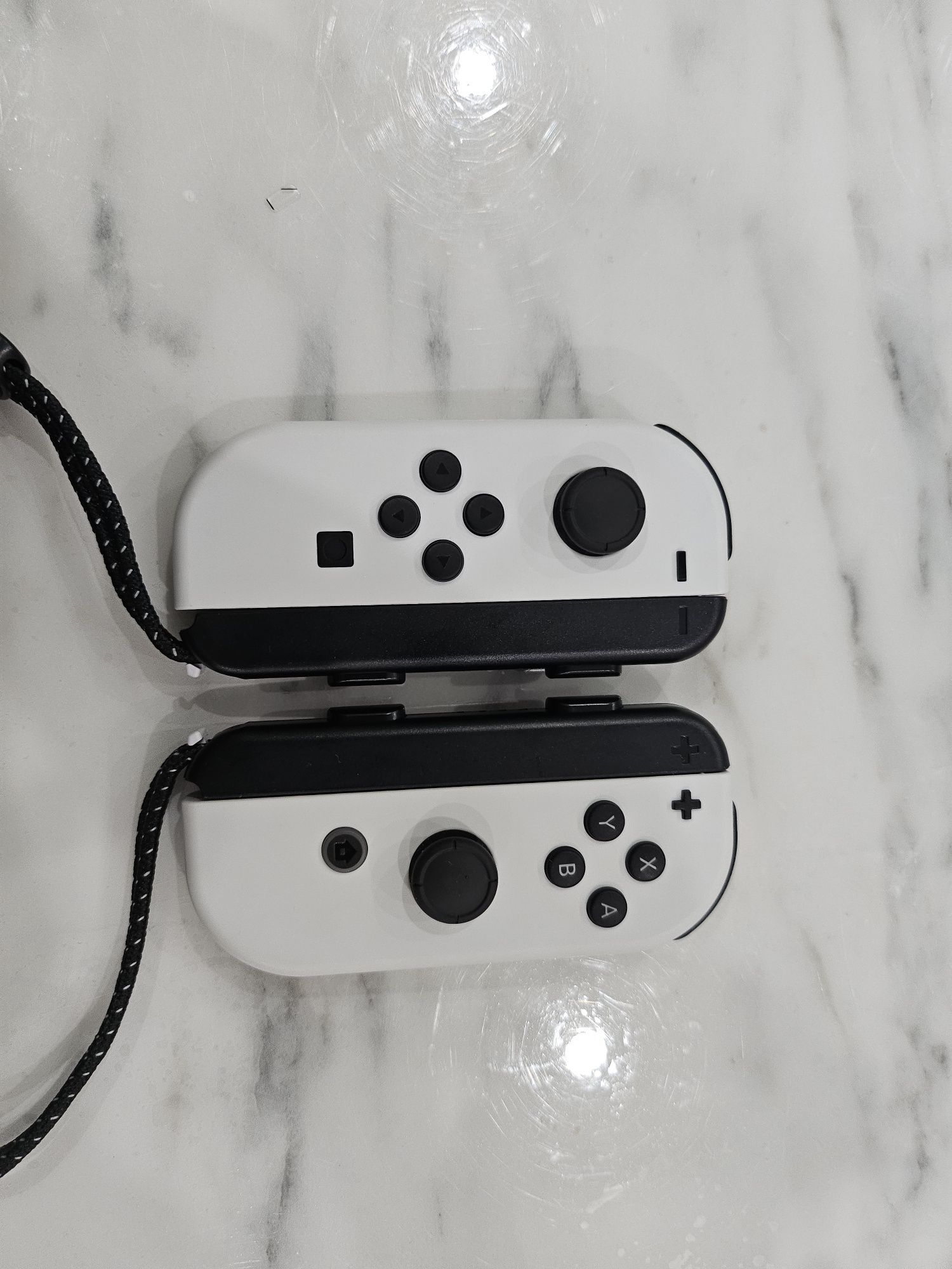 Nintendo switch OLED новый с играми