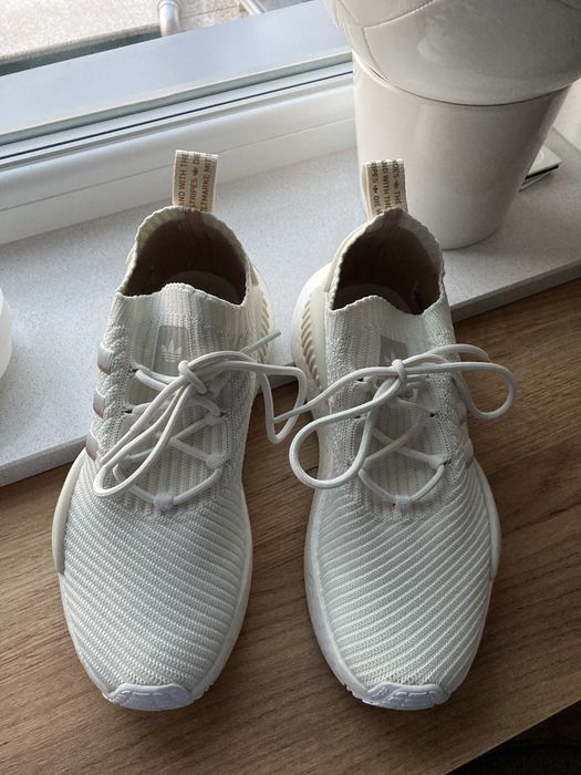 Маратонки Adidaс цвят слонова кост