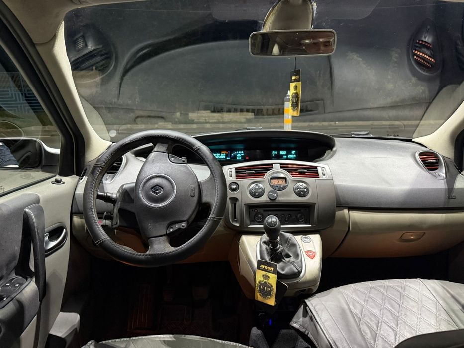 Vând schimb Renault scenic 2 1.5