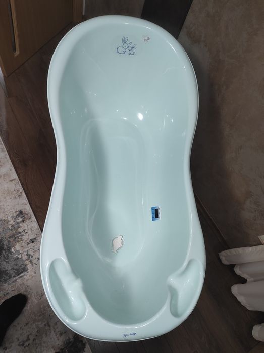 Вана Chipolino "Мареа" 102 сm "Зайчета" минт със стойка Чиполино