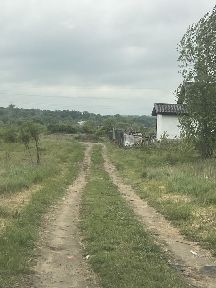 Vind teren intravilan Brestei, in spate la Citadella Rezidence