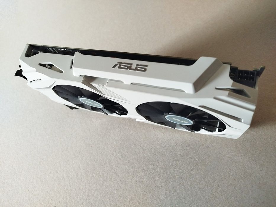 Видеокарта ASUS 1060 GTX 3072 MB 192 bit GDDR5 DVI HDMI DisplayPort