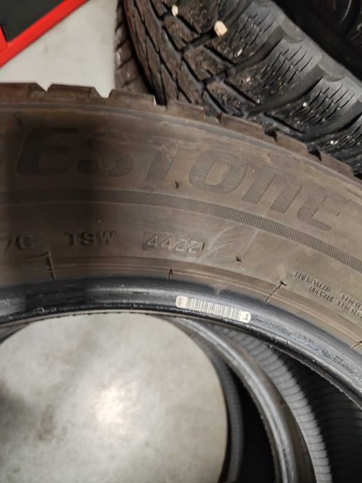 2бр.зимни гуми 235/55/18 Bridgestone