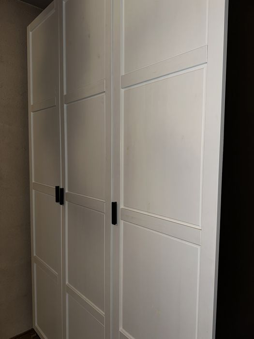 Dulap mare haine ikea