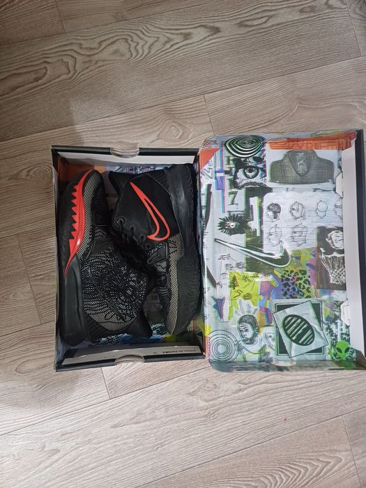 продам баскетбольные кроссовки новые