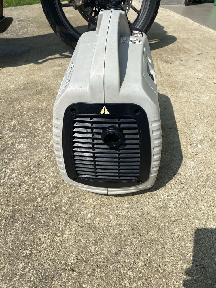 Generator de tip inverter 1000w