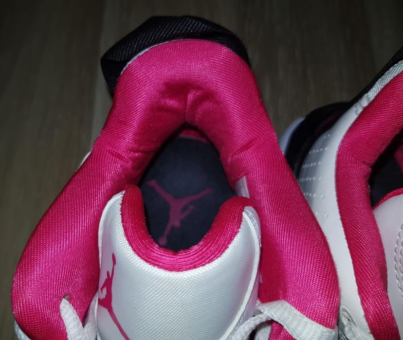 Adidasi Air Jordan mărimea 40 Nike