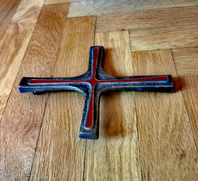 Кръст Бронзов кръст за причастие стенен кръст разпятие с червен емайл