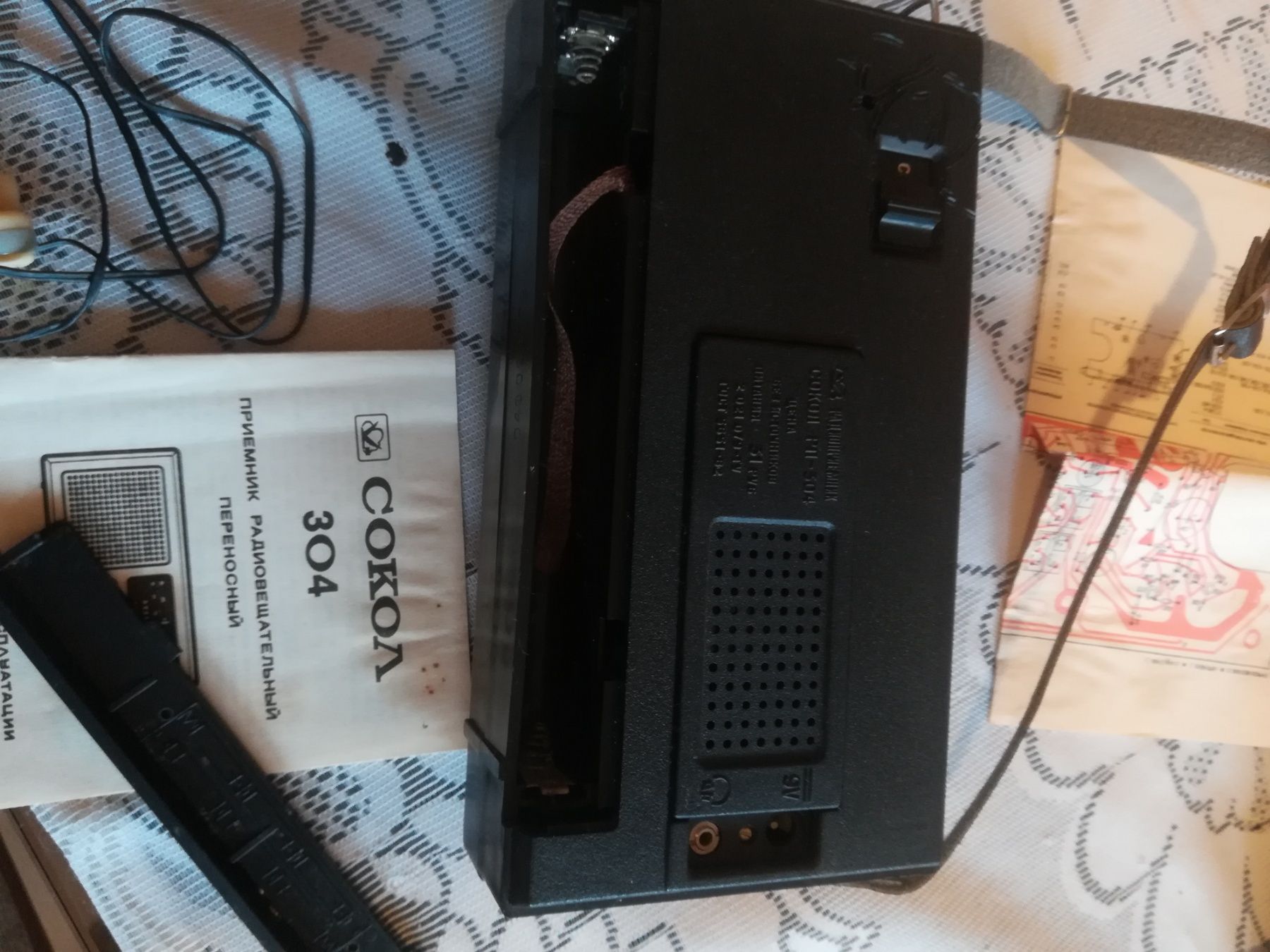 Продавам радио Сокол РП-304