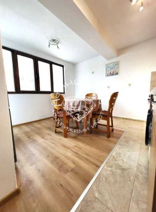 Продава се Тристаен апартамент в Варна, Колхозен пазар - 100 кв.м за 1599 €/кв.м - Снимка #2