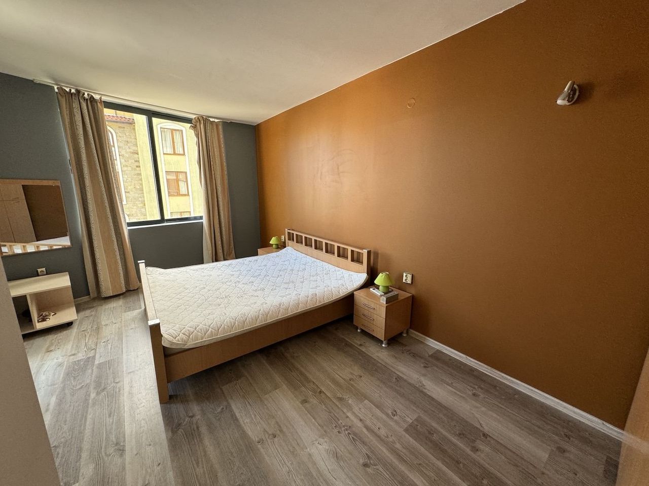 Продава се Тристаен апартамент в к.к. Слънчев бряг - 113 кв.м за 797 €/кв.м - Снимка #3