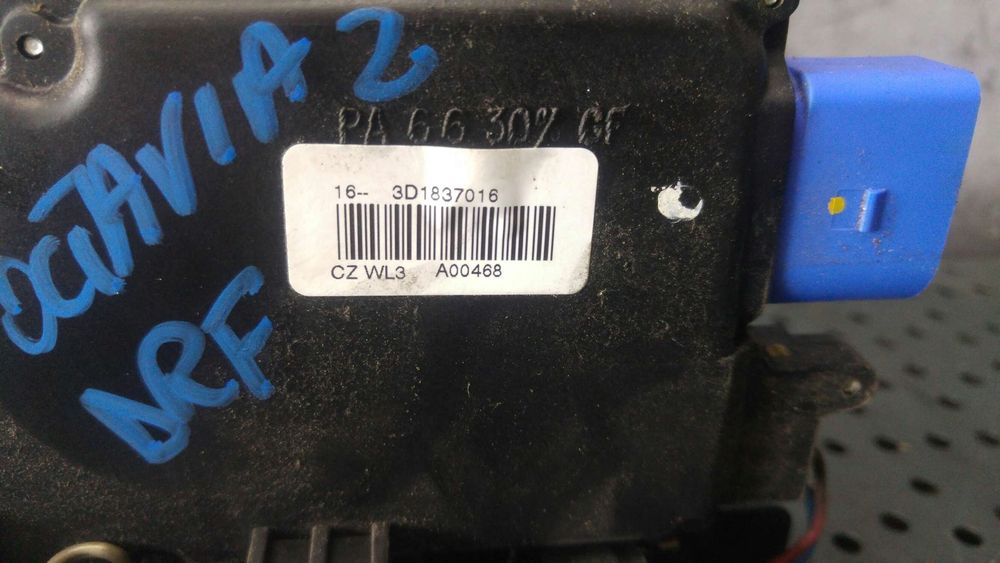 Broasca usa dreapta fata skoda octavia 2 1z 3d1837016