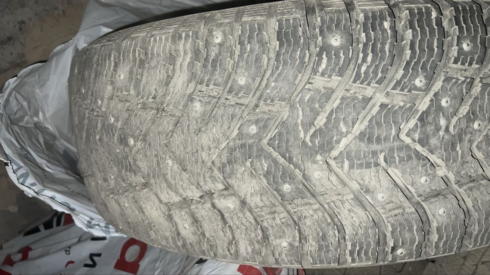 265/60/18 продам шины